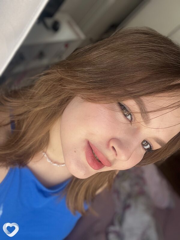 Таня, 21, Бердске — анкета №2245660
