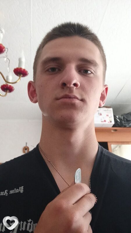 Артём, 22, Белгороде — анкета №2245661