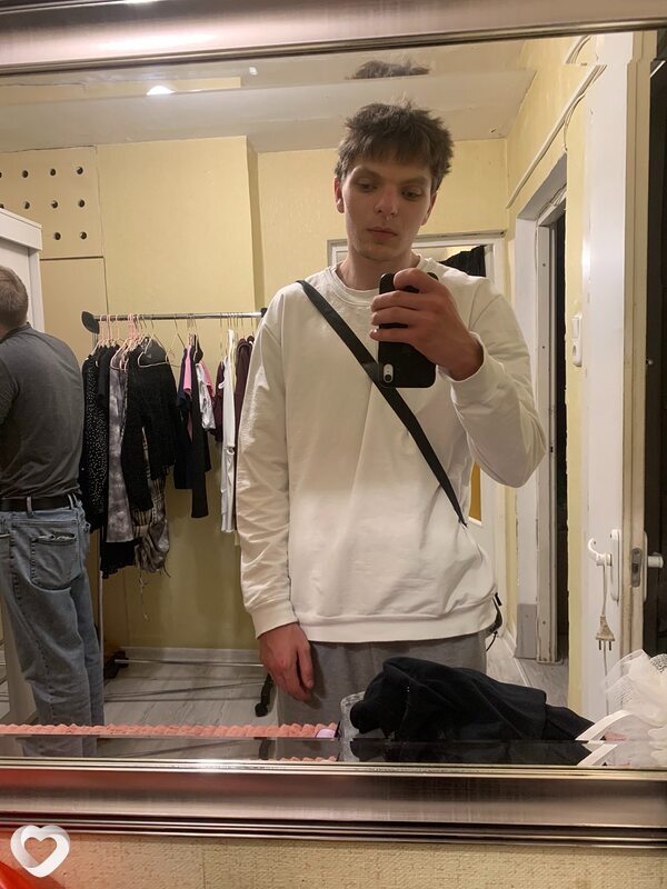 Артём, 20, Орше — анкета №2245641