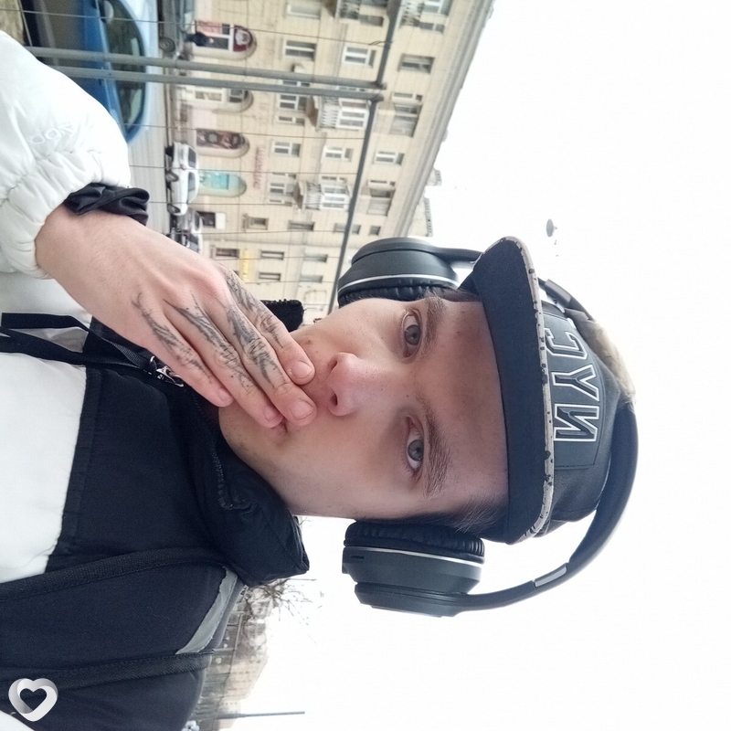 Андрюша, 20, Санкт-Петербурге — анкета №2245849
