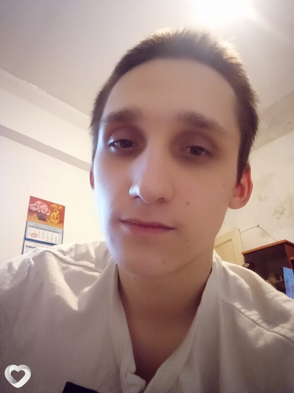 Кирилл, 21, Нижнем Тагиле — анкета №2246276