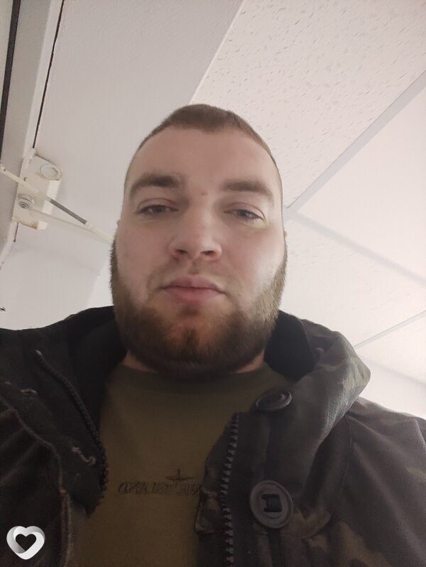 Виктор, 33, Югорске — анкета №2246352