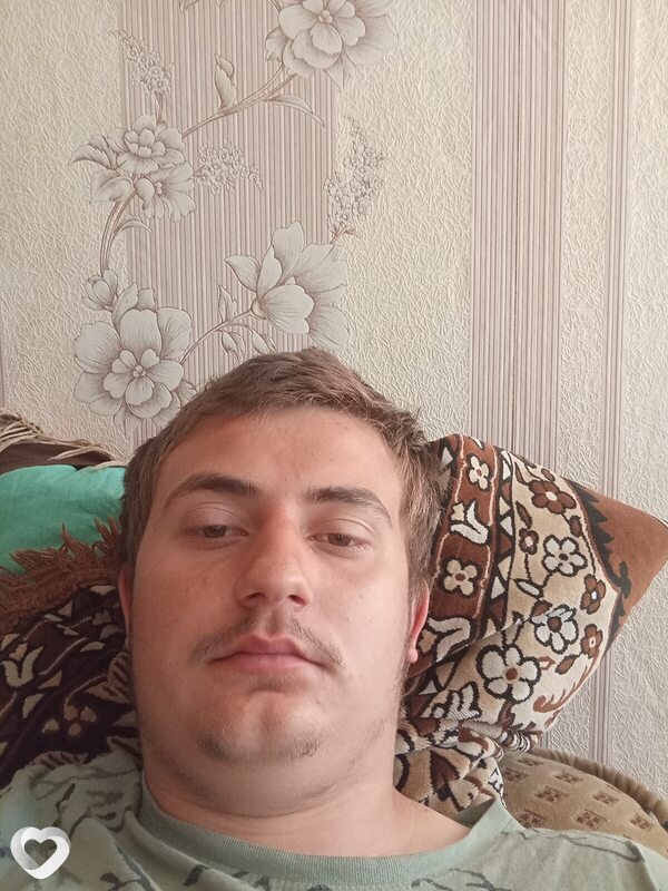 Вова, 20, Краснодоне — анкета №2246367