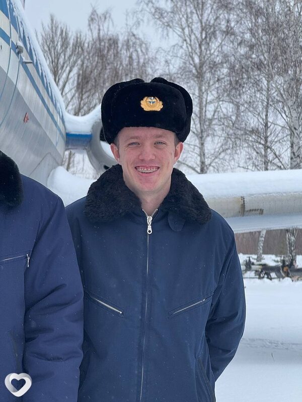Илья, 23, Самаре — анкета №2246371