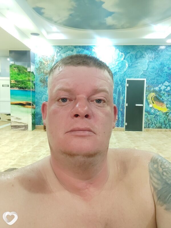 Александр, 39, Снежном — анкета №2246971