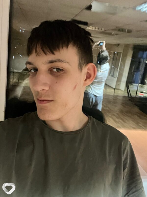 Никита, 21, Москве — анкета №2247457
