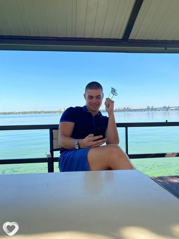 Ярик, 31, Днепр — анкета №2248570