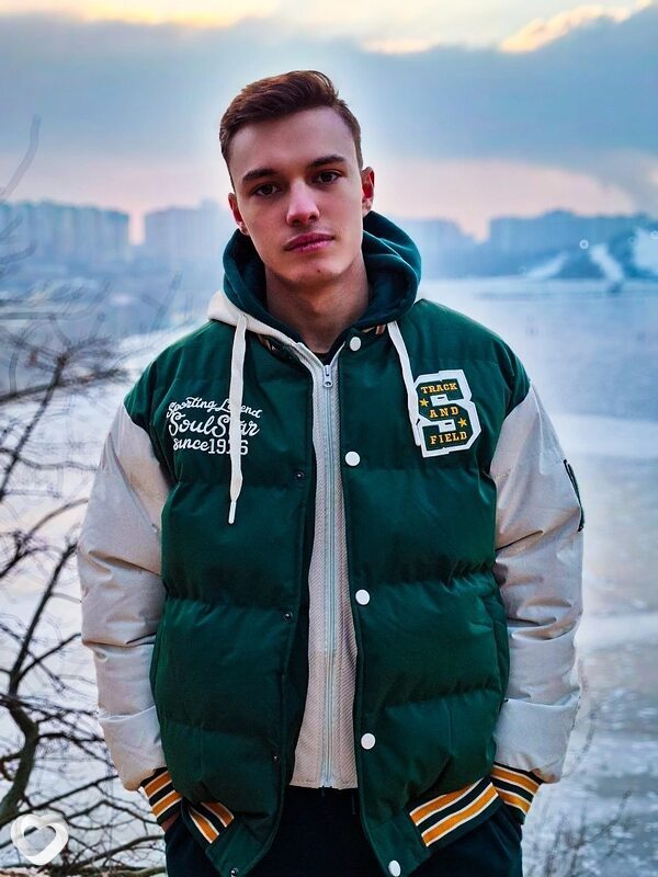 Арсений, 23, Москве — анкета №2247952
