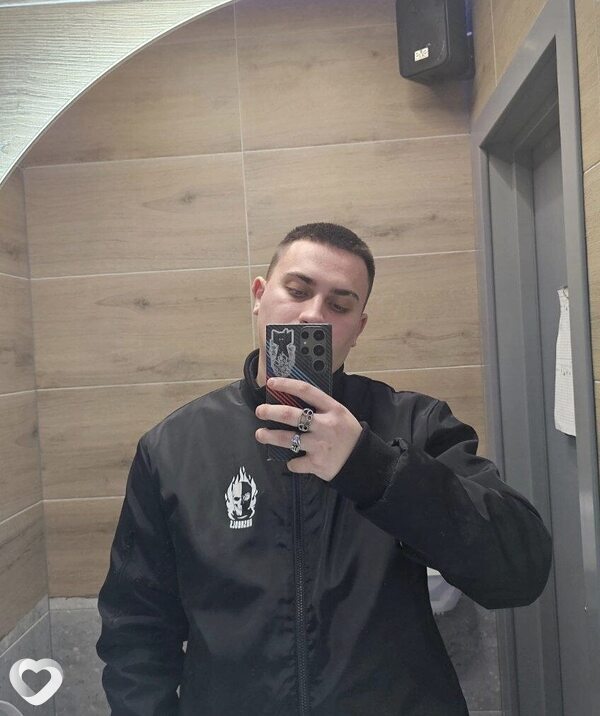 Alex, 21, Самаре — анкета №2248540