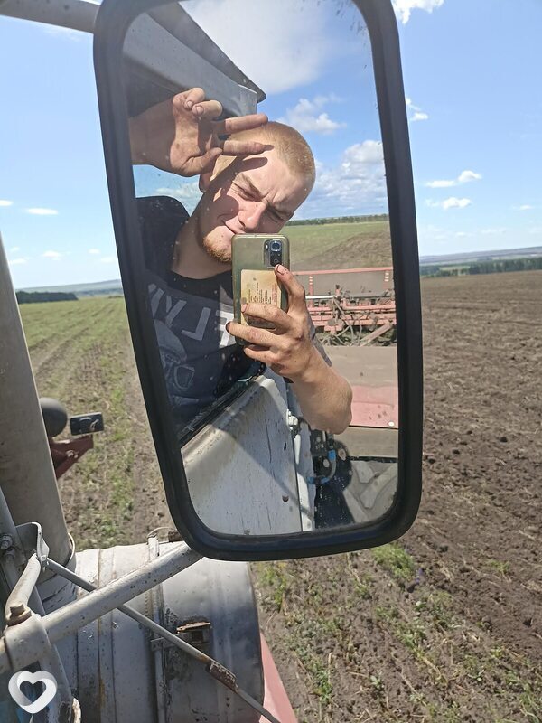 Олег, 24, Вольске — анкета №2248311
