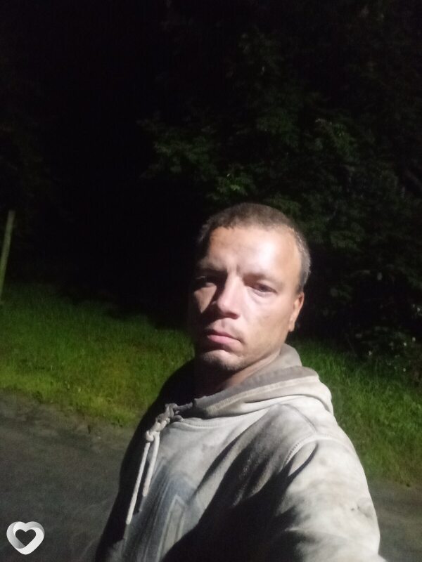 Денис, 31, Калинковичах — анкета №2248815