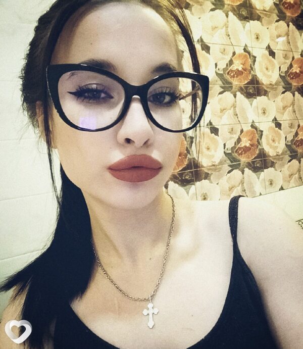 Алёна, 21, Искитиме — анкета №2248960