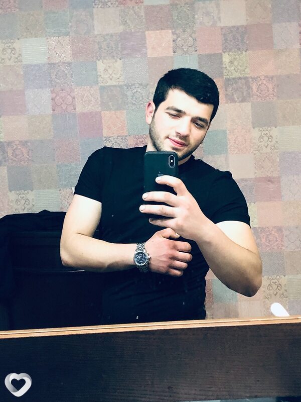 Алик, 23, Москве — анкета №2249093