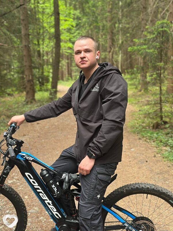 Дима, 29, Черновцах — анкета №2249206
