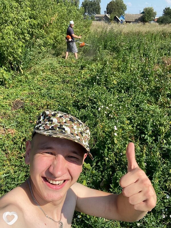 Вадим, 26, Сосновом Боре — анкета №2249285