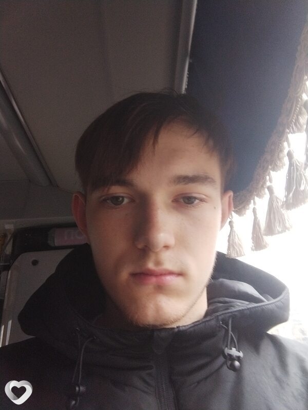Лëша, 19, Омске — анкета №2250582