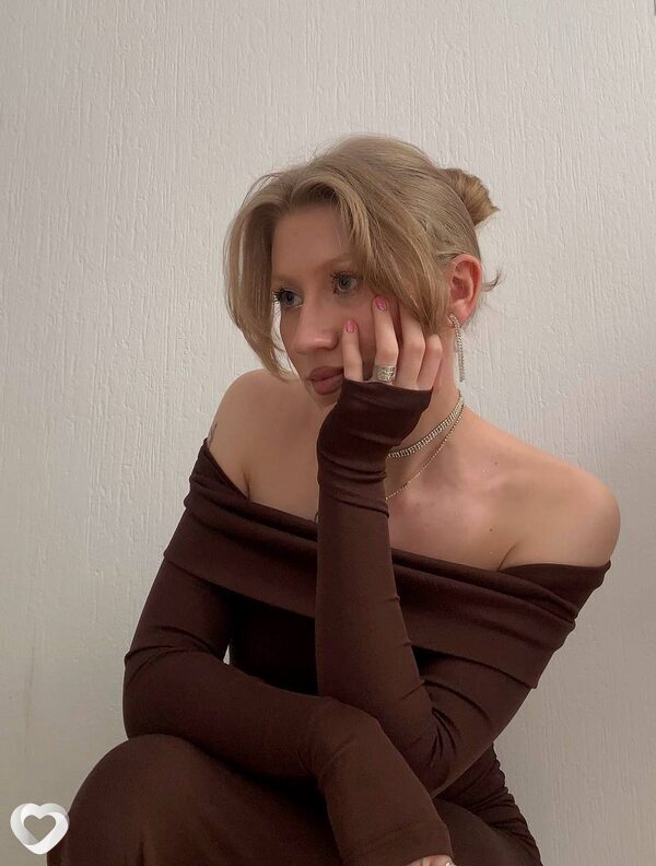 Милена, 26, Екатеринбурге — анкета №2250612
