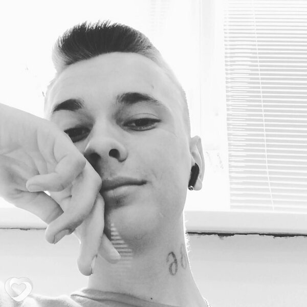Анатолий, 26, Москве — анкета №2251172