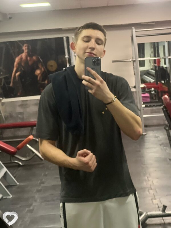 Кирилл, 22, Балашихе — анкета №2251639