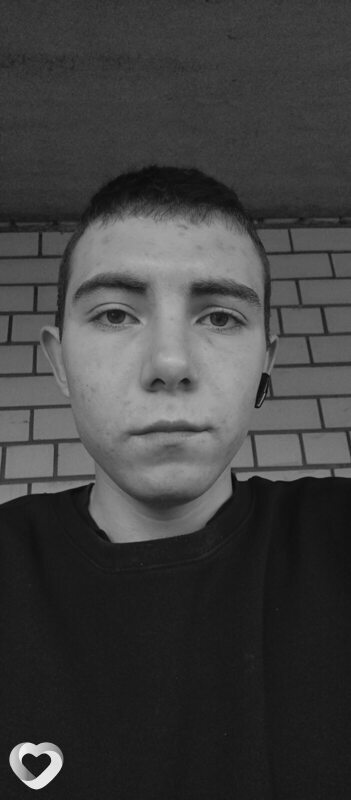 Даниил, 23, Барнауле — анкета №2251454