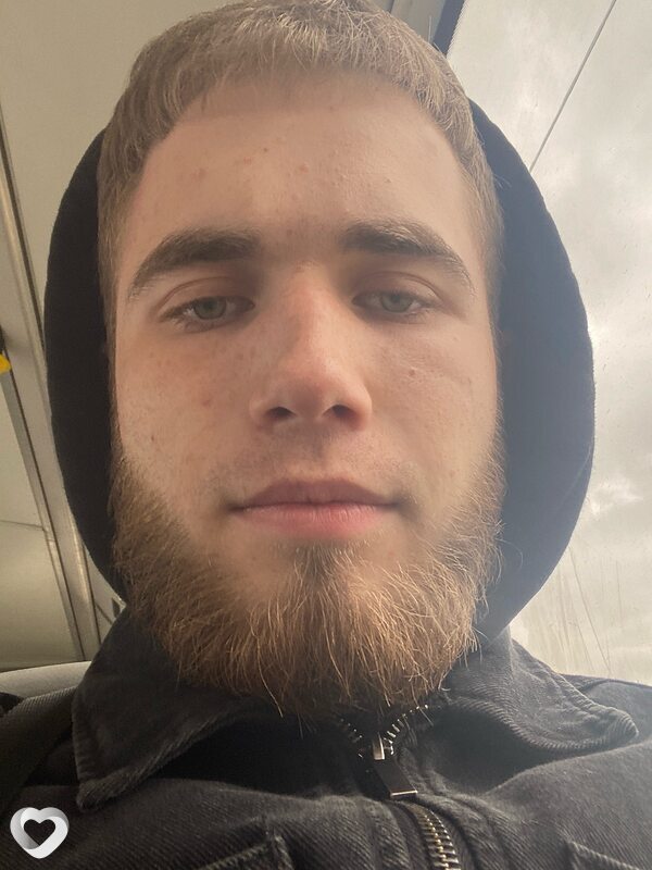 Виталий, 20, Волгограде — анкета №2252045