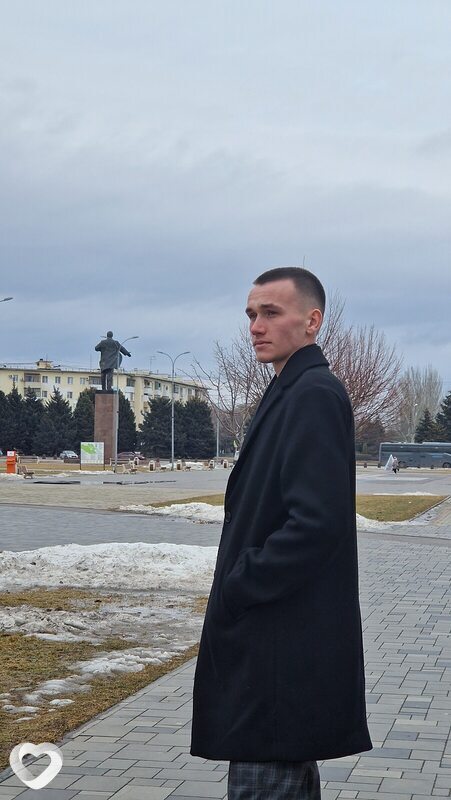 Артем, 22, Владимире — анкета №2252158