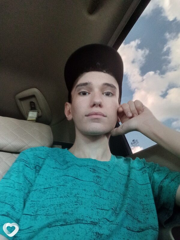 Павел, 19, Брянске — анкета №2252620