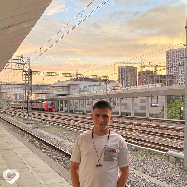 Лев, 21, Мурманске — анкета №2253000