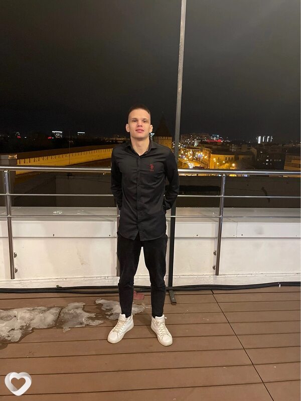 Дима, 25, Москве — анкета №2253487