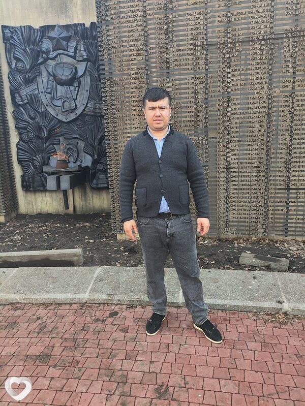 Максим, 30, Рубцовске — анкета №2254000