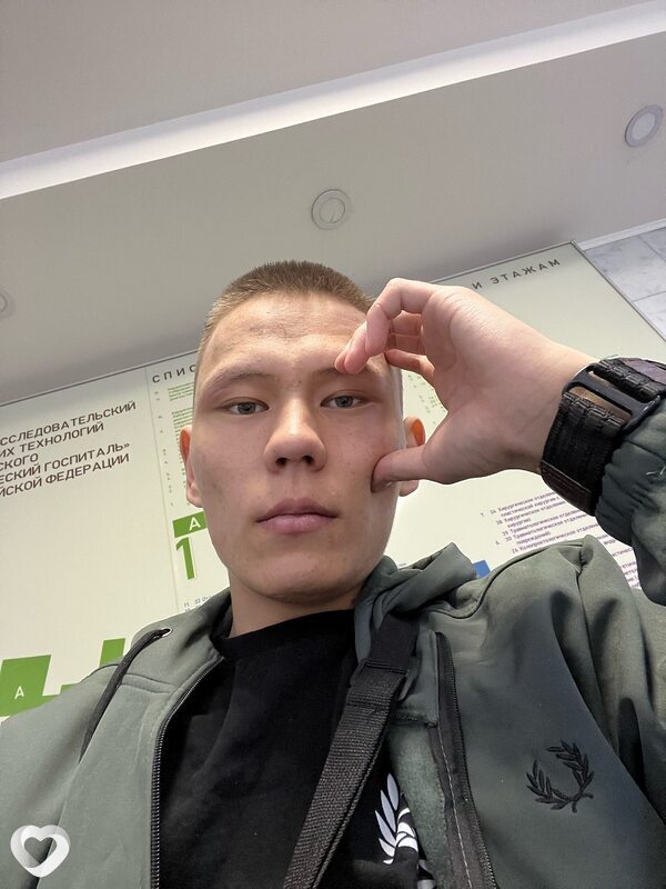Виктор, 24, Москве — анкета №2254388