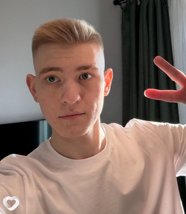 Андрей, 21, Москве — анкета №2254640