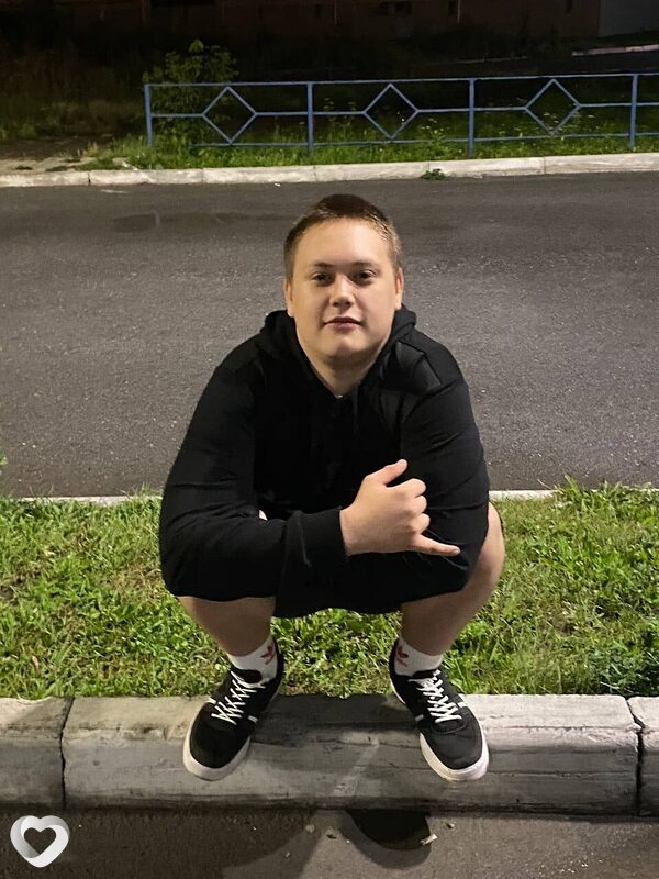 Коля, 20, Москве — анкета №2255159