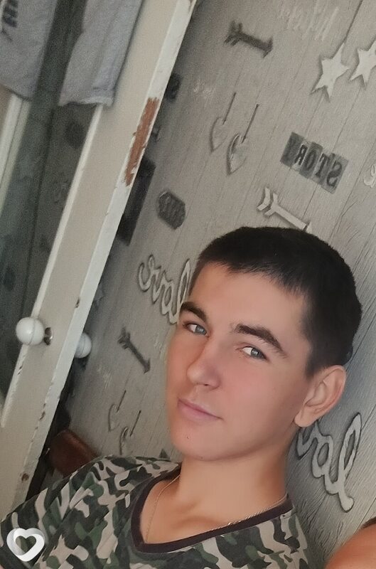 Николай, 22, Ангарске — анкета №2255232