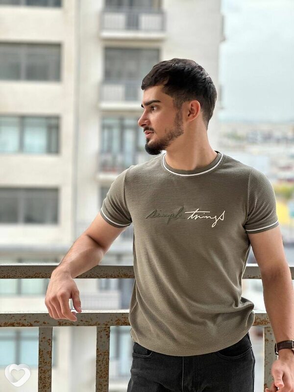 Артур, 26, Москве — анкета №2255245