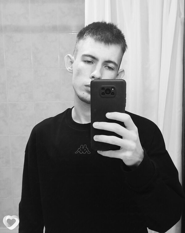 Даниил, 21, Омске — анкета №2255251