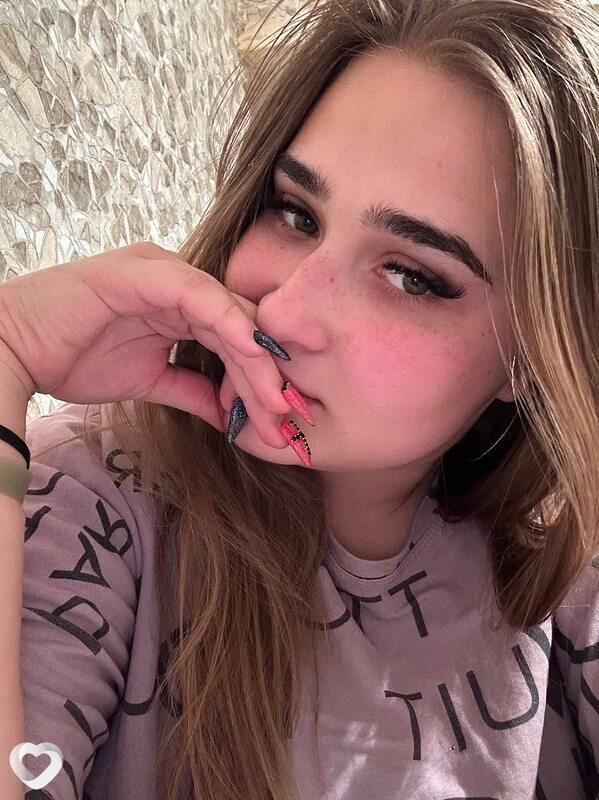 Екатерина, 21, Донецке — анкета №2255294