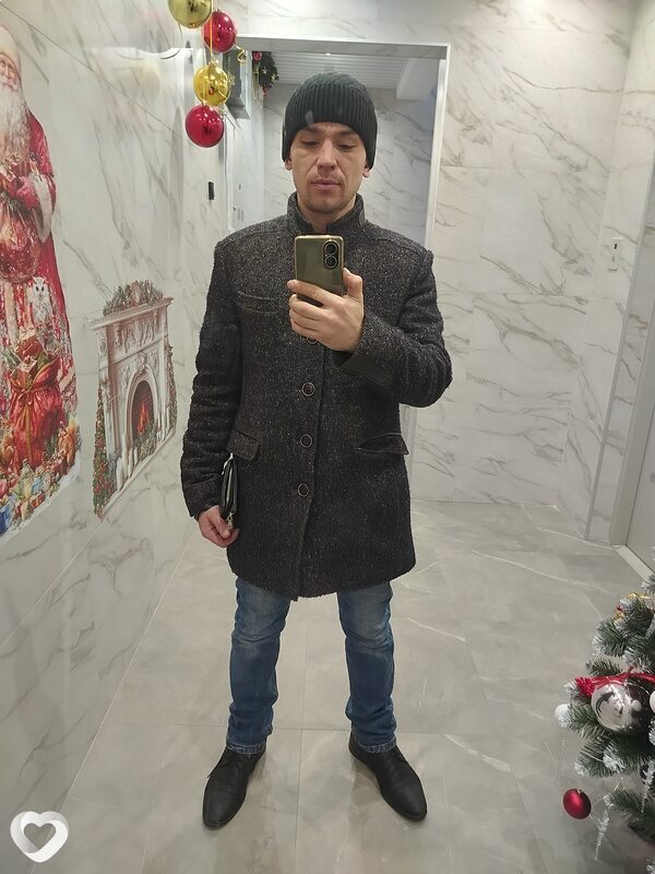 Михаил, 37, Нижневартовске — анкета №2255351