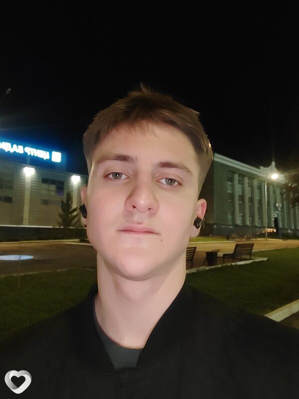 Иван, 20, Саратове — анкета №2255660