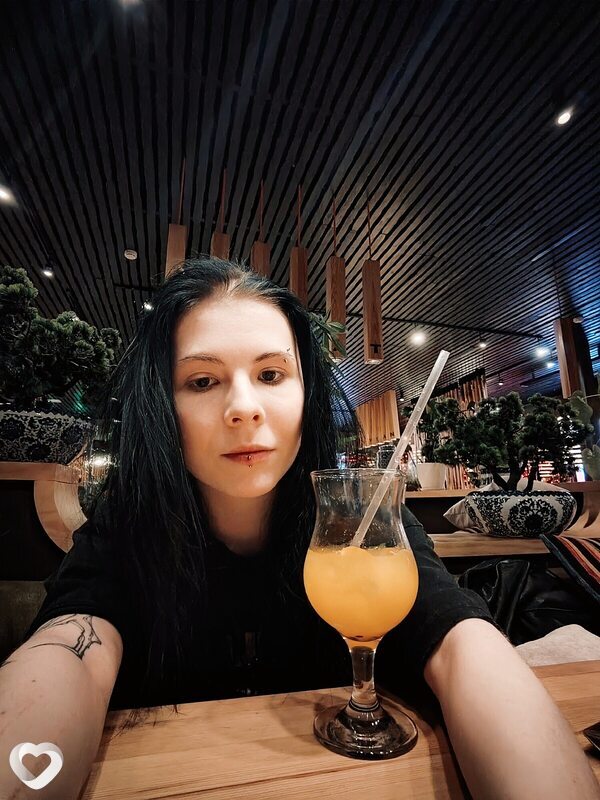 Инна, 19, Москве — анкета №2256975