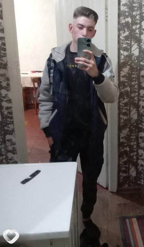 Виталий, 22, Могилев — анкета №2257339