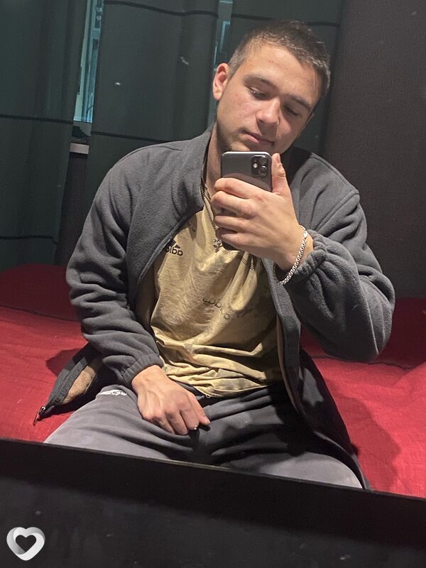 Кирилл, 21, Благовещенске — анкета №2257584