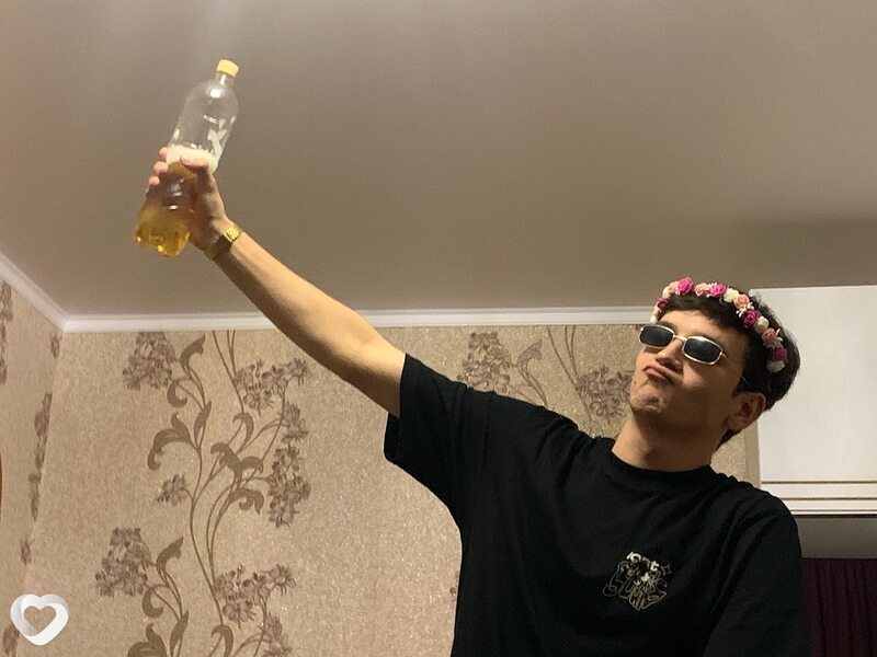 Нияз, 21, Хабаровске — анкета №2257535