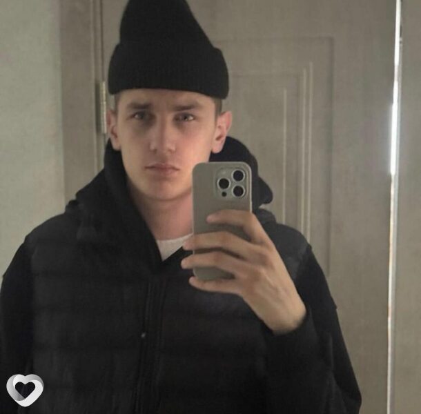 Глеб, 20, Оренбурге — анкета №2257666