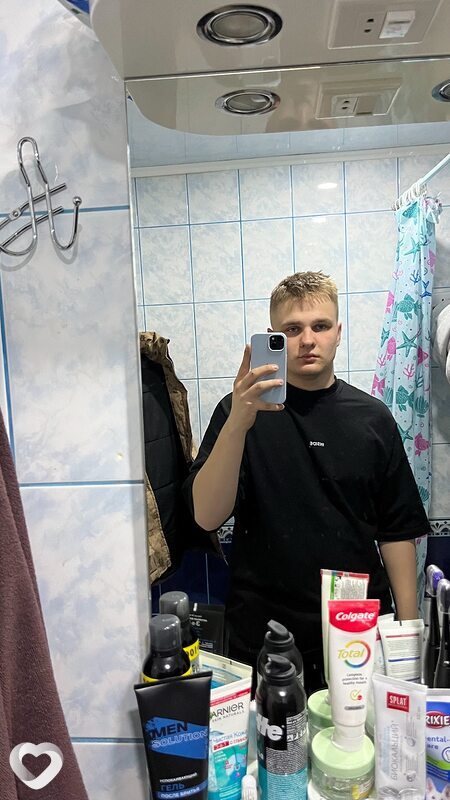 Денис, 21, Барановичах — анкета №2257804