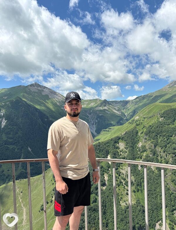 Артур, 21, Екатеринбурге — анкета №2258406
