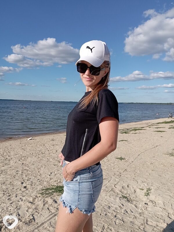 Полинка, 28, Апатитах — анкета №2259054