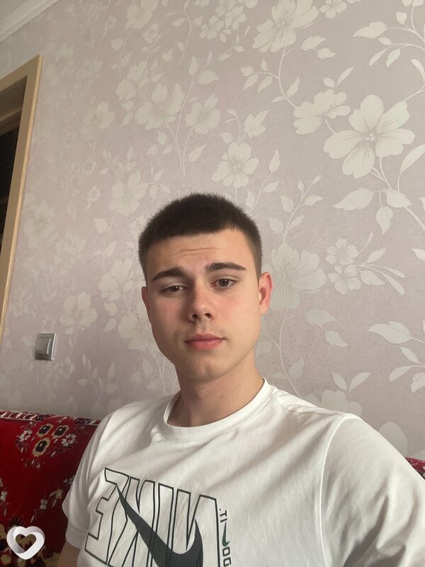 Дмитрий, 19, Москве — анкета №2259068