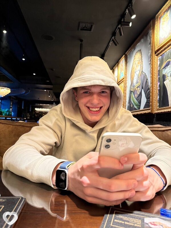 Егор, 21, Москве — анкета №2259377
