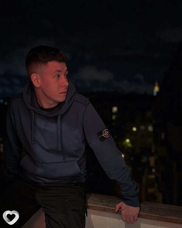 Александр, 27, Москве — анкета №2259683